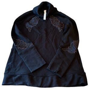 LULULEMON•Embroidered Patched Funnel Cowl neck sweatshirt